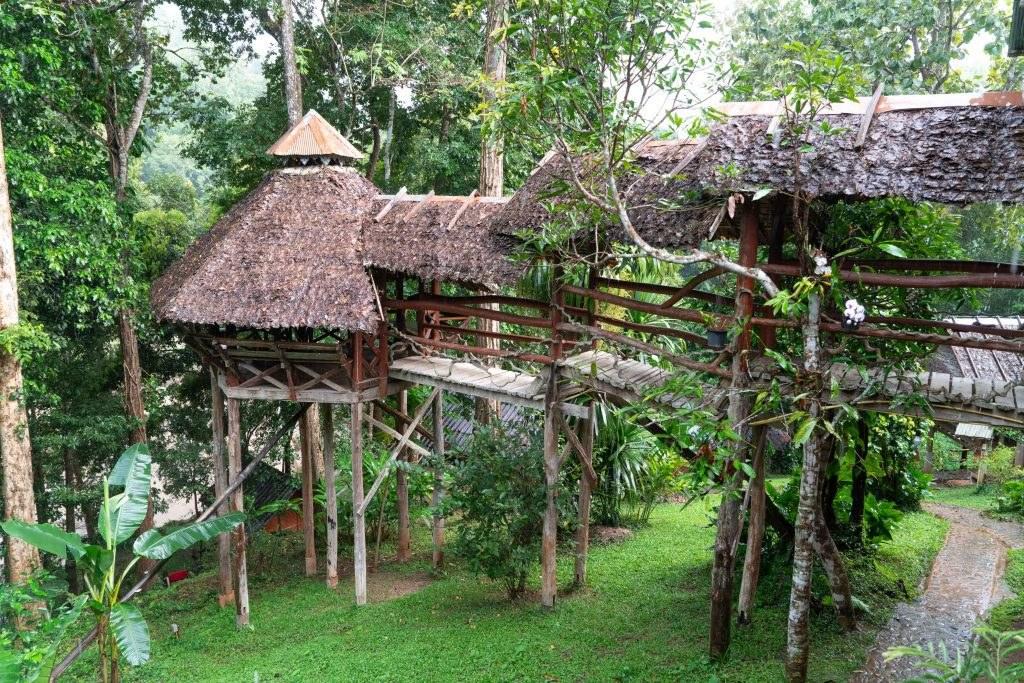 Cave Lodge
