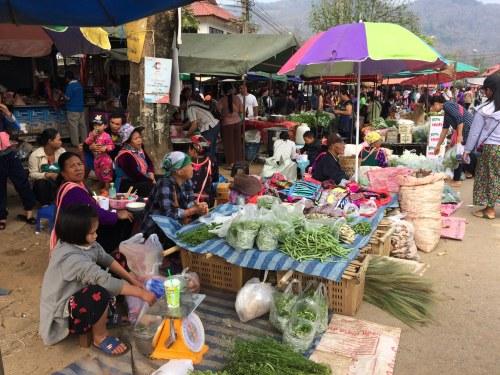 Soppong Morning Market (Talat Sao)